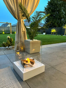 Sunset Garden – Freestanding Bioethanol Fireplace (Matte White)