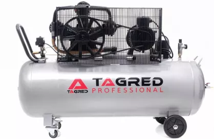 Oil compressor, TAGRED 300L, 3-piston, 400V plus 2 bottles of oil FREE